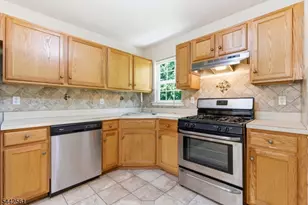 141 Forest Dr, Piscataway Township, NJ 08854 - Photo 10