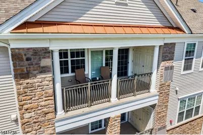 2206 Jockey Hollow Trl, Franklin Township, NJ 08873 - Photo 2