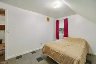 72 Lake Dr E, Wayne, NJ 07470 - Photo 18