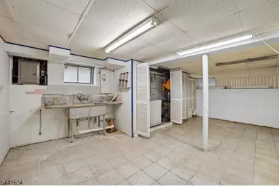 72 Lake Dr East, Wayne, NJ 07470 - Photo 22