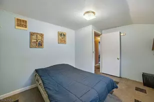 72 Lake Dr E, Wayne, NJ 07470 - Photo 20