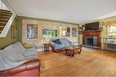 72 Lake Dr East, Wayne, NJ 07470 - Photo 4