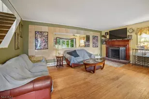 72 Lake Dr E, Wayne, NJ 07470 - Photo 4