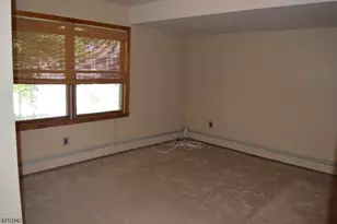 207 N 16th St, Kenilworth, NJ 07033 - Photo 14