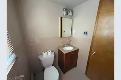 209 N 16th St, Kenilworth, NJ 07033 - Photo 20
