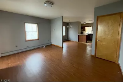 209 N 16th St, Kenilworth, NJ 07033 - Photo 4