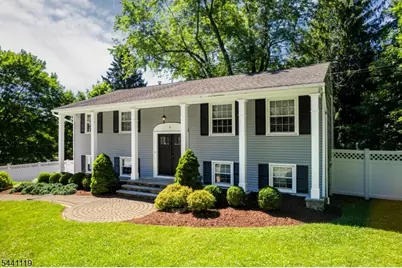 2 Arrowhead Dr, Washington Township, NJ 07853 - Photo 2