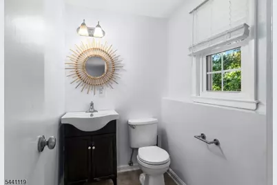 2 Arrowhead Dr, Washington Township, NJ 07853 - Photo 24