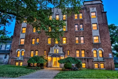 303 Hamilton Pl #A4, Hackensack, NJ 07601 - Photo 1