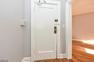 303 Hamilton Pl, Hackensack, NJ 07601 - Photo 6