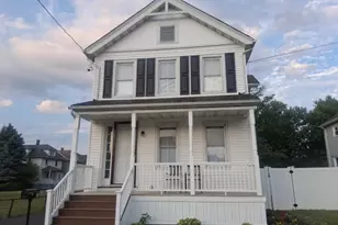 58 Thompson St, Raritan, NJ 08869 - Photo 2