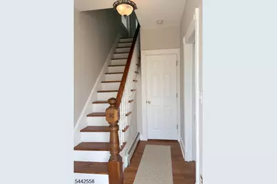 58 Thompson St, Raritan, NJ 08869 - Photo 4