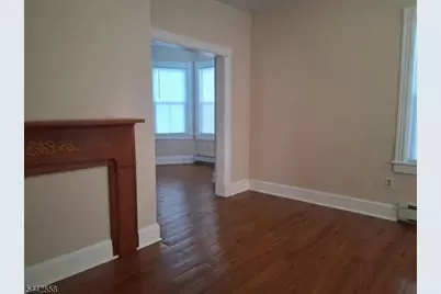 58 Thompson St, Raritan, NJ 08869 - Photo 2