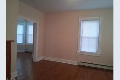 58 Thompson St, Raritan, NJ 08869 - Photo 8