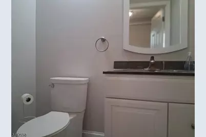 58 Thompson St, Raritan, NJ 08869 - Photo 6