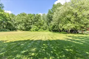 39 Norwood Dr, Long Hill Township, NJ 07933 - Photo 14