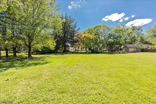 39 Norwood Dr, Long Hill Township, NJ 07933 - Photo 18
