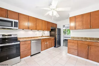 89D Troy Dr, Springfield, NJ 07081 - Photo 6