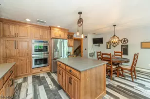 16 Tumbling Brook Rd, Montville Township, NJ 07082 - Photo 14