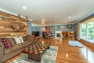 16 Tumbling Brook Rd, Montville Township, NJ 07082 - Photo 10