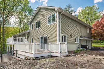 16 Tumbling Brook Rd, Montville Township, NJ 07082 - Photo 36