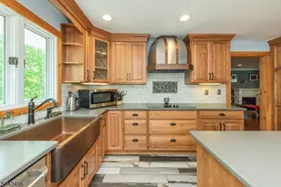 16 Tumbling Brook Rd, Montville Township, NJ 07082 - Photo 8