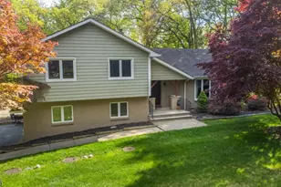 16 Tumbling Brook Rd, Montville Township, NJ 07082 - Photo 1