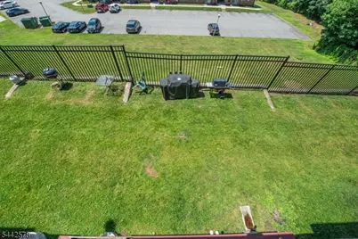 31 Victory Ct, Victory Gardens, NJ 07801 - Photo 8
