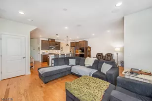10 Golden Rod Dr, Warren Township, NJ 07059 - Photo 8