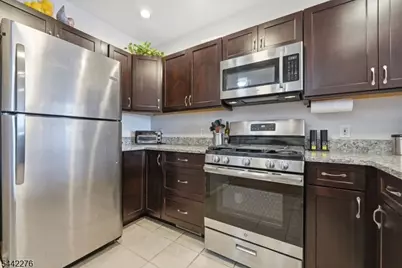 242 The Promenade #242, Edgewater, NJ 07020 - Photo 8