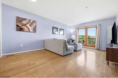 242 The Promenade #242, Edgewater, NJ 07020 - Photo 2
