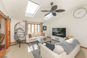 27 Mountain Rd, Rockaway, NJ 07866 - Photo 8
