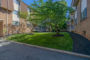 1190 W St George, Linden, NJ 07036 - Photo 16