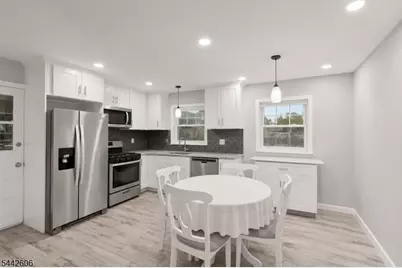 92 Anderson Ave, Totowa, NJ 07512 - Photo 10