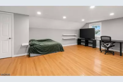 92 Anderson Ave, Totowa, NJ 07512 - Photo 18