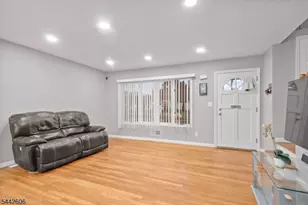 92 Anderson Ave, Totowa, NJ 07512 - Photo 6