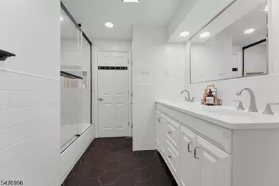 9 Hartung Ave, Riverdale, NJ 07457 - Photo 28
