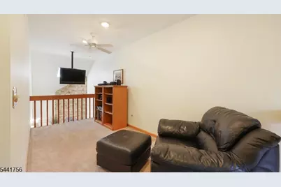 675 Raritan Rd #26, Clark Township, NJ 07066 - Photo 14