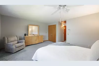 675 Raritan Rd #26, Clark Township, NJ 07066 - Photo 16