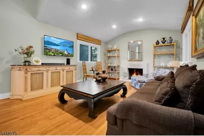 4 Halifax Dr, Marlboro Township, NJ 07751 - Photo 26