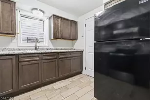 595 Orange St, Newark, NJ 07107 - Photo 8