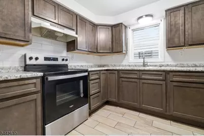 595 Orange St #1, Newark, NJ 07107 - Photo 6