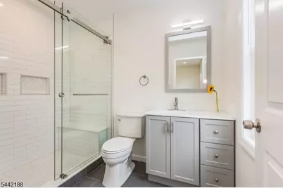 26 N Willow St #2, Montclair, NJ 07042 - Photo 14