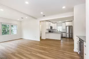26 N Willow St, Montclair, NJ 07042 - Photo 4