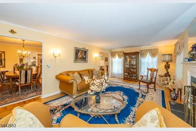 11 Laurel Ln, Hanover Township, NJ 07950 - Photo 6