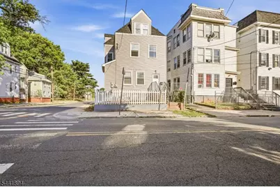 44 Fabyan Pl, Newark, NJ 07108 - Photo 2