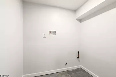 44 Fabyan Pl, Newark, NJ 07108 - Photo 42