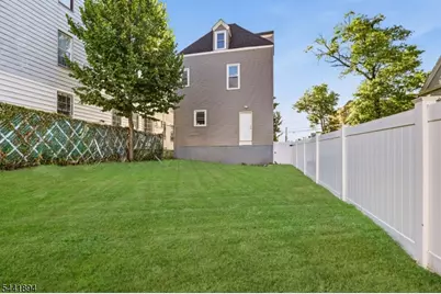 44 Fabyan Pl, Newark, NJ 07108 - Photo 28