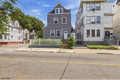 44 Fabyan Pl, Newark, NJ 07108 - Photo 4