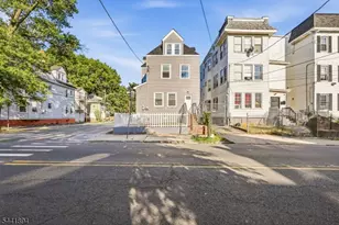 44 Fabyan Pl, Newark, NJ 07108 - Photo 4